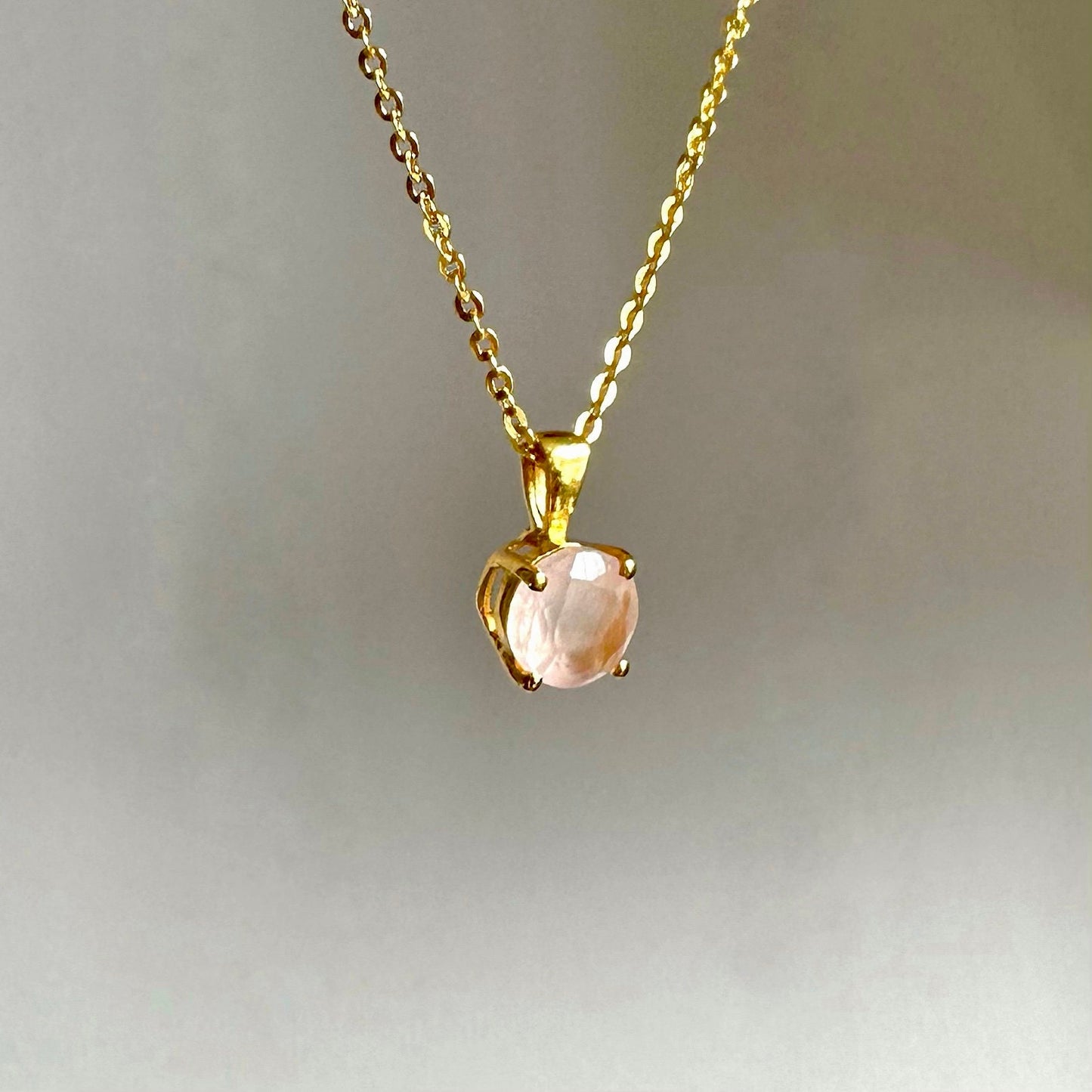 Rose Quartz Necklace | Round Pendant | 18K Gold Plated