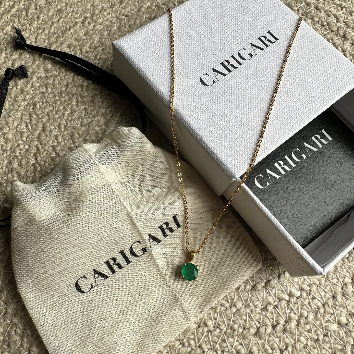 Green Onyx Necklace | Round Pendant | 18K Gold Plated