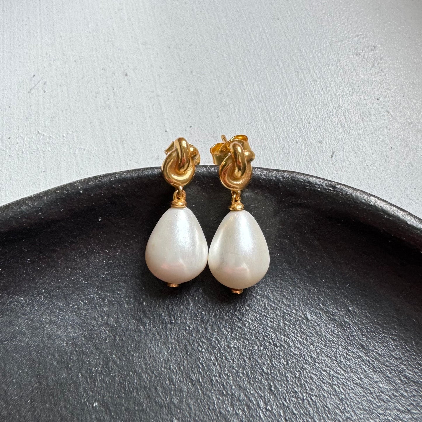 Lucky Knot Pearl Earrings | 18K Gold Plated | Stud Dangle Earrings