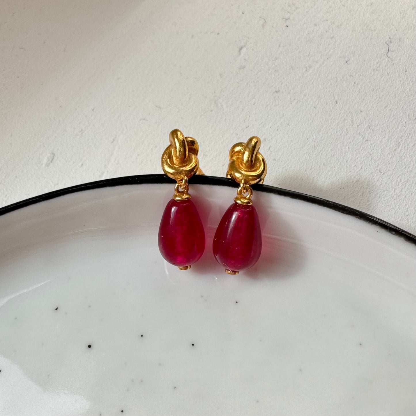 Lucky Knot Red Quartz Earrings | 18K Gold Plated | Stud Dangle Earrings