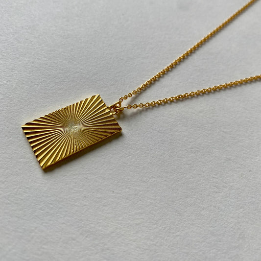 Illusion Pendant Necklace | 18K Gold Plated